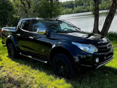 Begagnad Mitsubishi L200 181 HK (133 kW) 2016 Svart Pickup