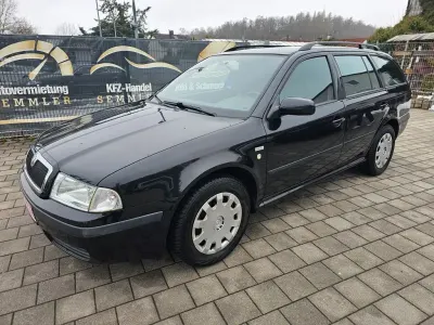 Używany Skoda Octavia Selection 102 KM (75 kW) 2004 Czarny Sedan/Limuzyna