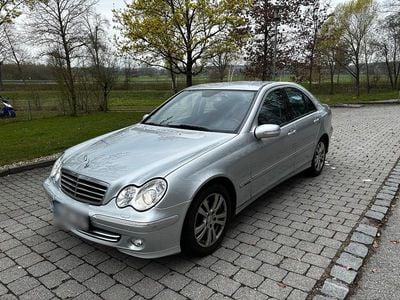 Gebraucht Mercedes C220 150 PS (110 kW) 2007 Silber Limousine