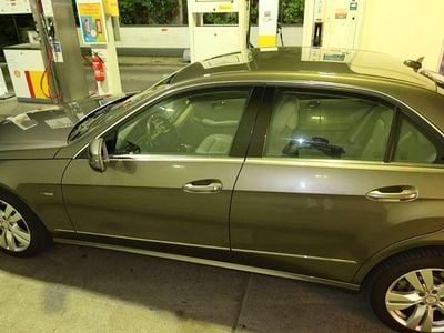 Mercedes E220