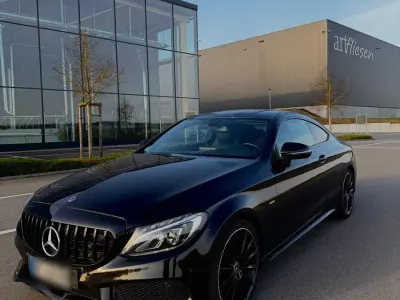 Gebraucht Mercedes C300 AMG 245 PS (180 kW) 2018 Schwarz Coupé