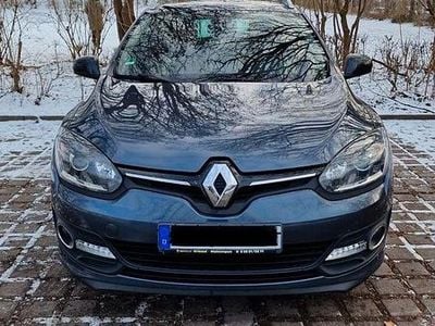 Grau Gebraucht 2016 Renault Mégane GrandTour Intens Kombi | 5.990 € (Fairer Preis)