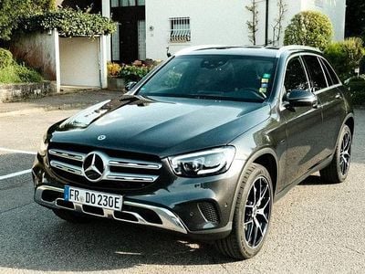 Mercedes GLC300e