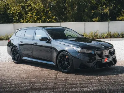 Neu BMW M5 Performance 727 PS (534 kW) 2026 Schwarz Kombi