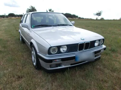 Gebraucht BMW 318 Shadowline 113 PS (83 kW) 1992 Silber Kombi