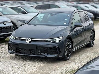 Neu VW Golf VIII R-line Plus 150 PS (110 kW) 2026 Grau Limousine