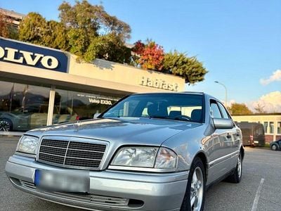 Mercedes C180