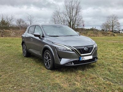 Gebraucht Nissan Qashqai Tekna 190 PS (139 kW) 2024 Grau SUV