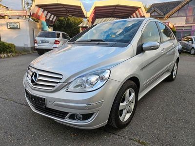 Mercedes B200