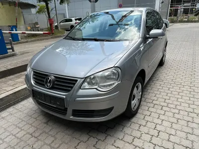 Gebraucht VW Polo 44 PS (32 kW) 2009 Grau Kleinwagen
