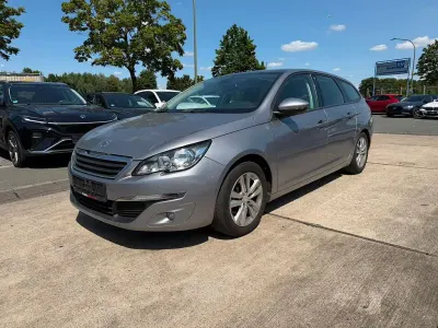 Gebraucht Peugeot 308 SW Active 131 PS (96 kW) 2014 Silber Kombi