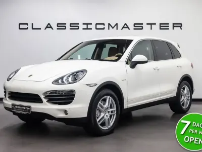 Gebraucht Porsche Cayenne 334 PS (245 kW) 2011 Weiß SUV