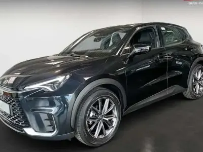 Neu Lexus LBX 136 PS (100 kW) 2026 Mysticschwarz SUV