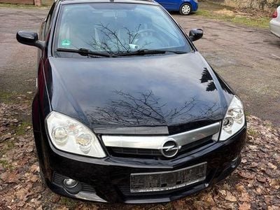 Schwarz Gebraucht 2010 Opel Tigra Edition Cabrio | 950 € (Superpreis)