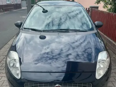 Gebraucht Fiat Grande Punto 65 PS (47 kW) 2009 Blau Kleinwagen