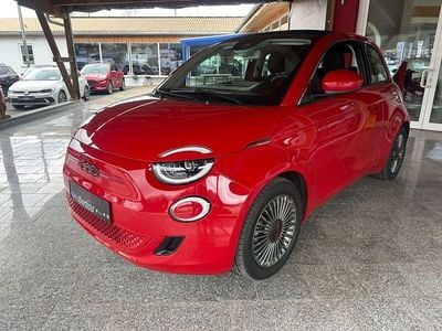 Gebraucht Fiat 500e Red 86 kW (118 PS) 2022 Rot Cabrio