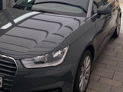 Gebraucht Audi A1 Sportback 95 PS (69 kW) 2017 Grau Kleinwagen