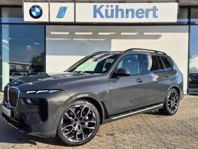 Gebraucht BMW X7 Efficient Dynamics 352 PS (258 kW) 2025 Grau SUV