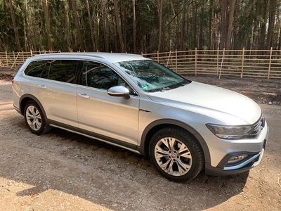 Gebraucht VW Passat Alltrack Business 200 PS (147 kW) 2021 Silber Kombi