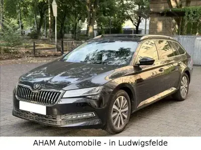 Gebraucht Skoda Superb Style 190 PS (139 kW) 2023 Schwarz Kombi