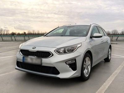 Gebraucht Kia Ceed Sportswagon Vision 140 PS (102 kW) 2019 Grau Kombi