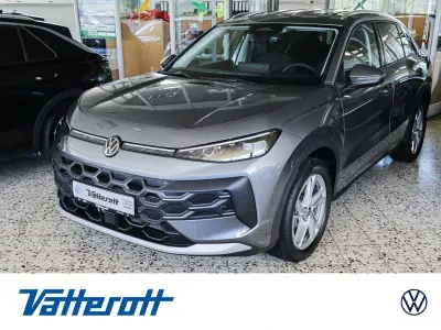 Neu VW T-Roc Style 150 PS (110 kW) 2026 Grau SUV