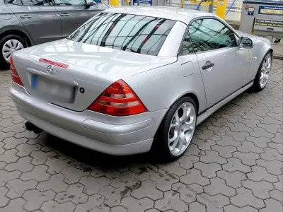 Gebraucht Mercedes SLK230 231 PS (169 kW) 1998 Silber Cabrio