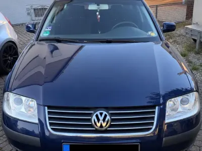 Gebraucht VW Passat 130 PS (95 kW) 2003 Blau Kombi