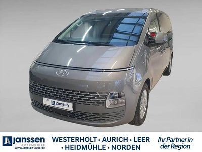 Olivine grey Gebraucht 2024 Hyundai Staria Trend Van / Kleinbus | 42.990 € (Fairer Preis)