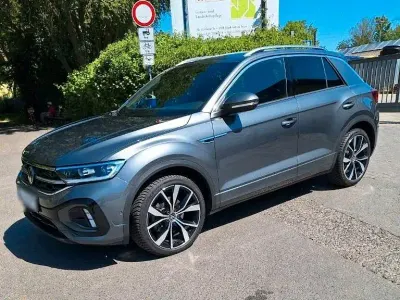 Gebraucht VW T-Roc R-line 150 PS (110 kW) 2023 Grau SUV