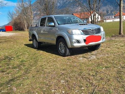 Gebraucht Toyota HiLux 144 PS (105 kW) 2014 Silber Pickup