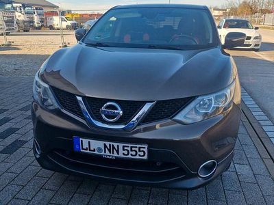 Gebraucht Nissan Qashqai Acenta 116 PS (85 kW) 2014 Braun SUV