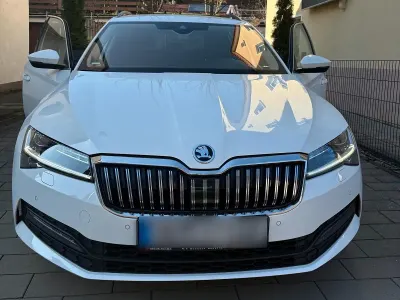 Gebraucht Skoda Superb 190 PS (139 kW) 2019 Weiß Kombi