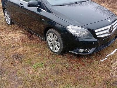 Gebraucht Mercedes B180 2011 Schwarz Van / Kleinbus