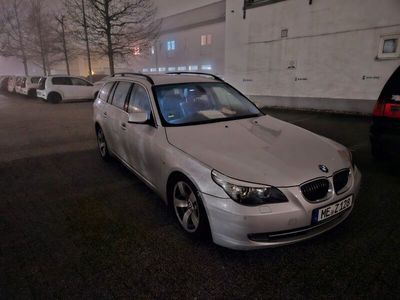 BMW 523