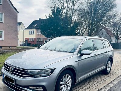 Usata VW Passat 150 CV (110 kW) 2020 Grigio Station wagon