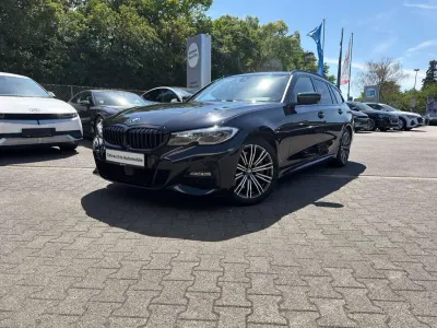 Gebraucht BMW 330 Performance 286 PS (210 kW) 2022 Schwarz Kombi