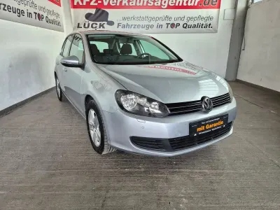 Gebraucht VW Golf VI Comfortline 122 PS (89 kW) 2009 Silber Limousine