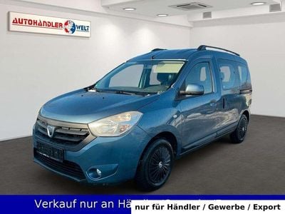 Blau Gebraucht 2013 Dacia Dokker Lauréate Van / Kleinbus | 3.499 € (Superpreis)