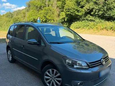 Gebraucht VW Touran 140 PS (102 kW) 2011 Grau Van / Kleinbus
