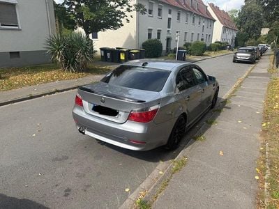 BMW 523