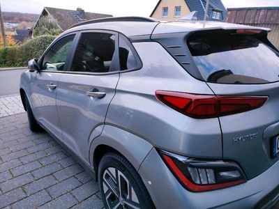 gebraucht Hyundai Kona E 64KW 7200km 8fach bereift