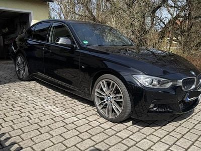 Gebraucht BMW 330 M Sport 258 PS (189 kW) 2014 Schwarz Limousine