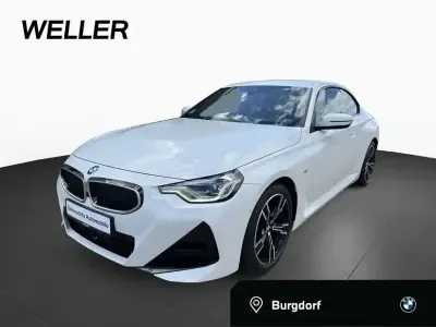 Gebraucht BMW 220 M Sport 184 PS (135 kW) 2025 Weiß Coupé