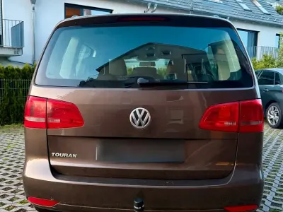 Gebraucht VW Touran 105 PS (77 kW) 2014 Braun Van / Kleinbus