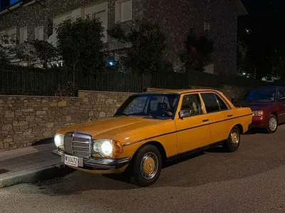 Gebraucht Mercedes E300 88 PS (64 kW) 1981 Orange Limousine