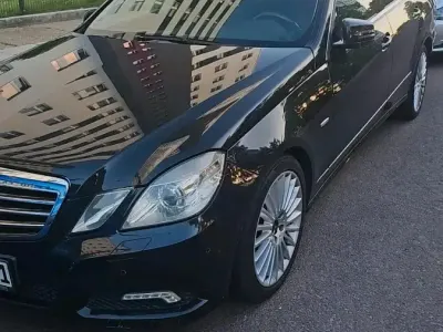 Gebraucht Mercedes E250 204 PS (150 kW) 2009 Schwarz Kombi