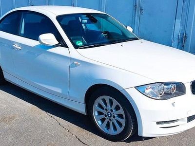 Usata BMW 118 Coupé Sport Line 143 CV (105 kW) 2010 Bianco Coupé