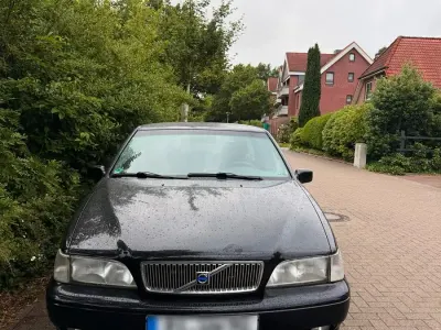 Gebraucht Volvo V70 140 PS (102 kW) 1999 Schwarz Kombi