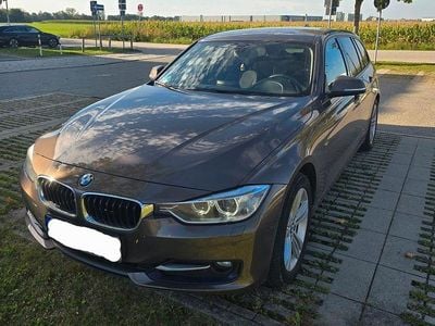 Gebraucht BMW 320 Sport Line 184 PS (135 kW) 2014 Braun Kombi